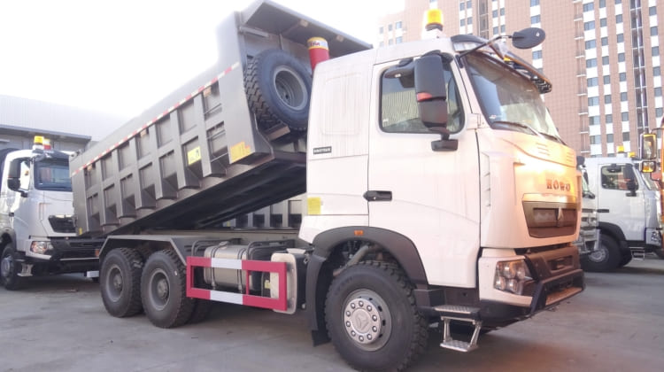 Sinotruk Howo A7 6x4 440hp Dump Truck for Sale in Zimbabwe Harare
