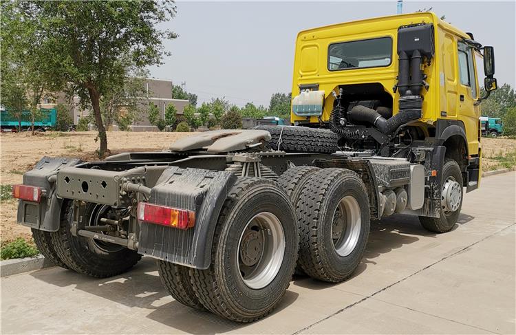Howo Sinotruk 420HP Truck Head for Sale Price in Zimbabwe Gweru