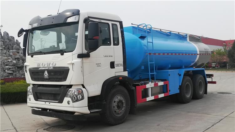 Sinotruk Howo 371 1000 Gallon Tanker Truck for Sale Near Me Price in Zimbabwe Gweru