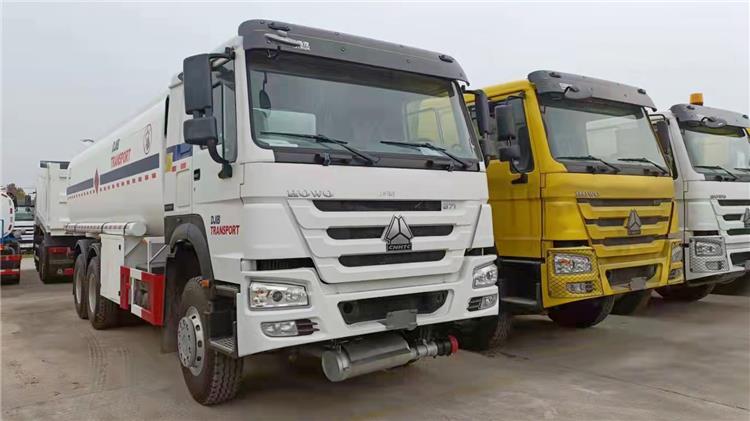 Cheap Howo 371 Liquid Tanker Truck for Sale in Zimbabwe Mutare