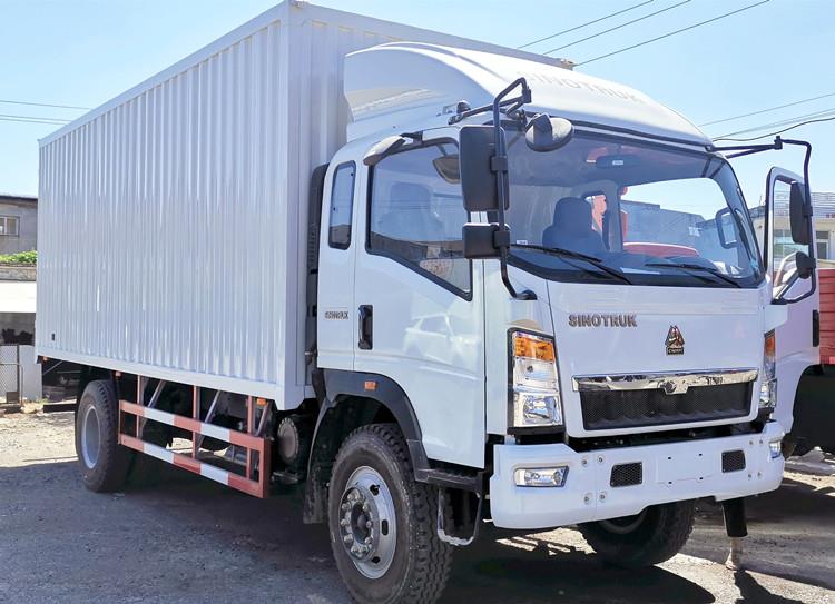 Howo 4x2 15T Light Cargo Van Box Truck for Sale Near Me in Zimbabwe Gweru