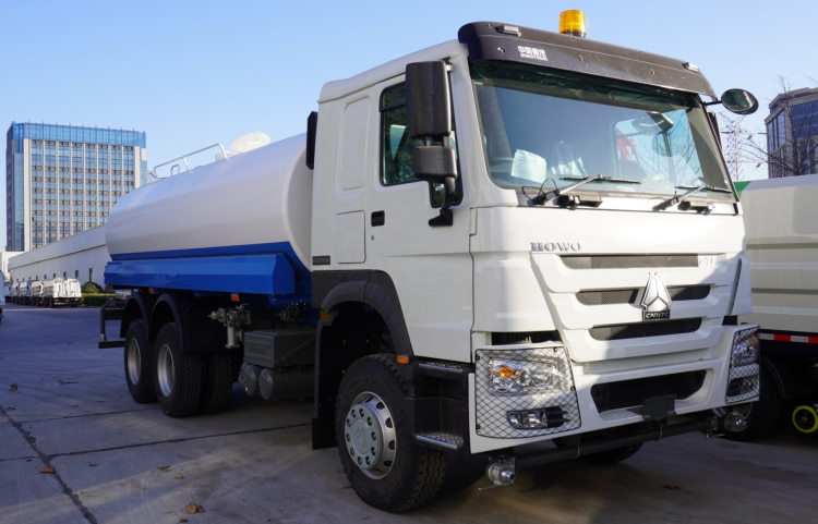 Tractor Water Tanker Price for Sale | Howo Water Truck | Water Tanks for Sale in Harare
