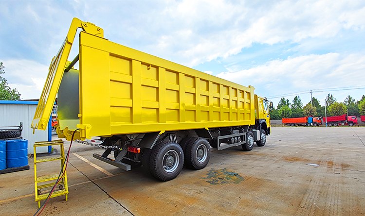 Howo 12 Wheeler Dump Truck for Sale | Sinotruk Dump Truck Price in Congo