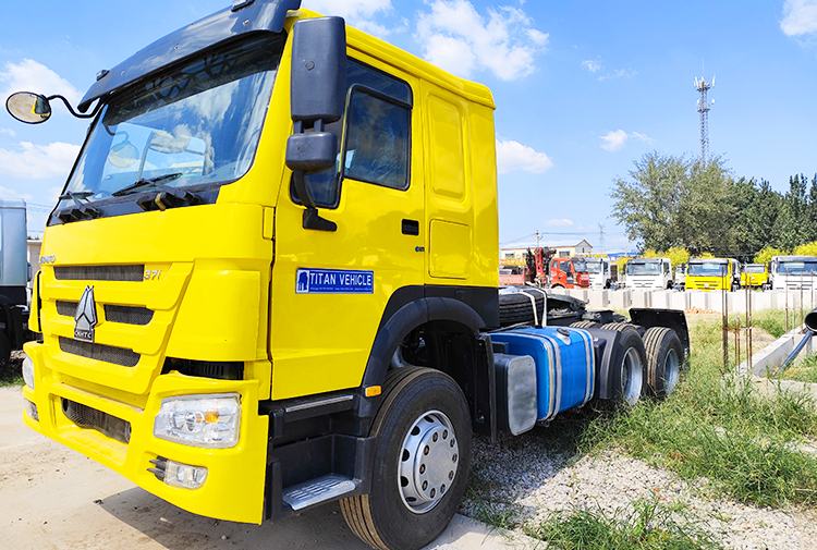 Howo 2020 Used Tractor Trailers for Sale in Congo