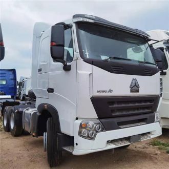Howo A7 6x4 Tractor Trucks 