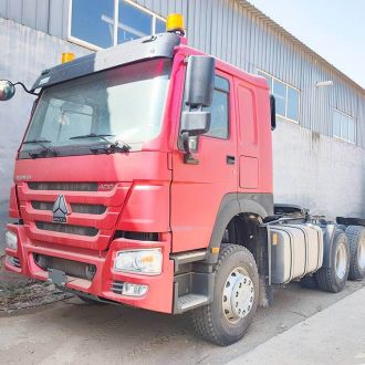 Sinotruk Howo Tractor Truck 6x4